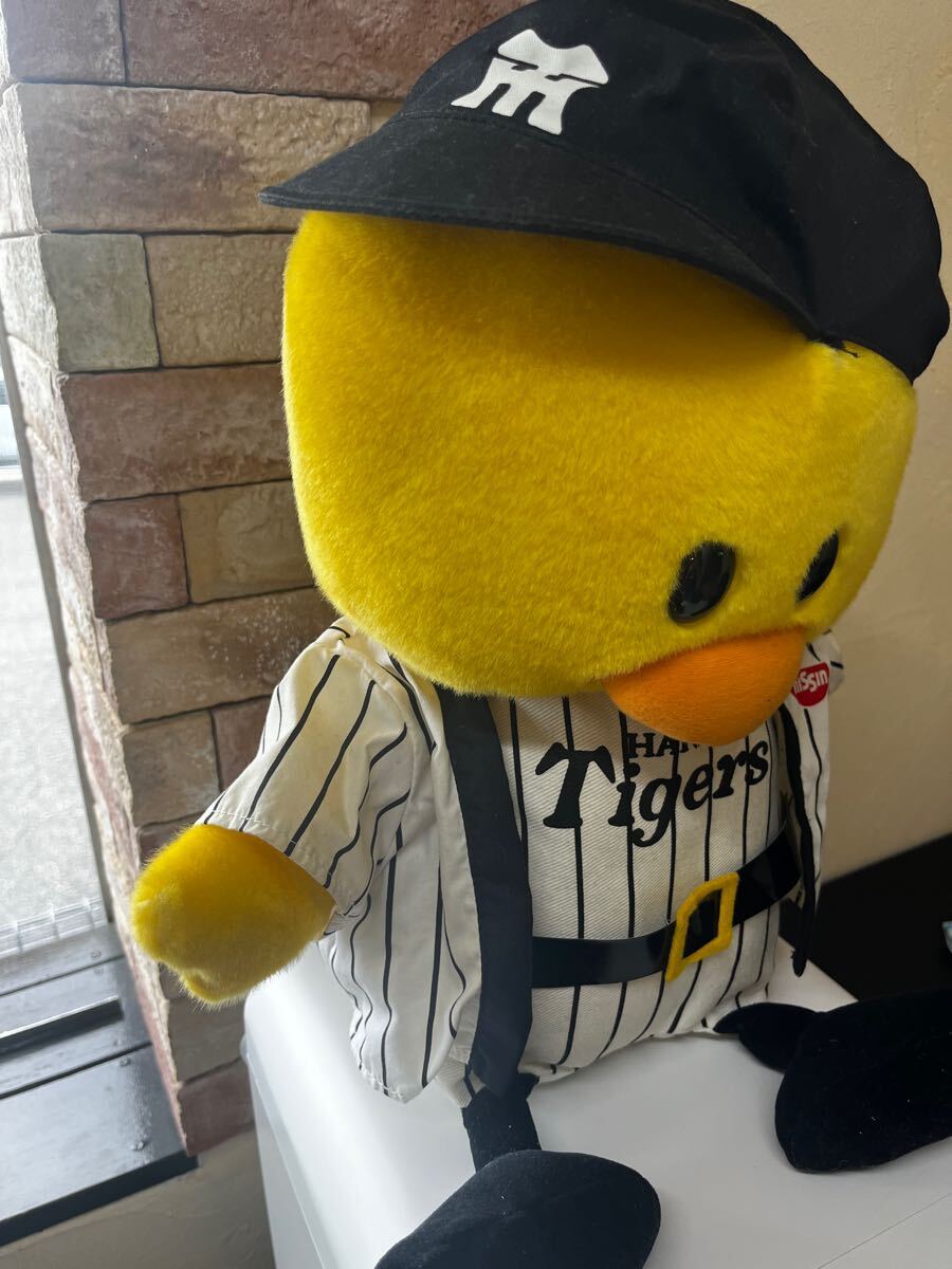 Yahoo!オークション - 阪神タイガースダンシングひよこちゃん Yahoo!オークション - 阪神タイガースダンシングひよこちゃん