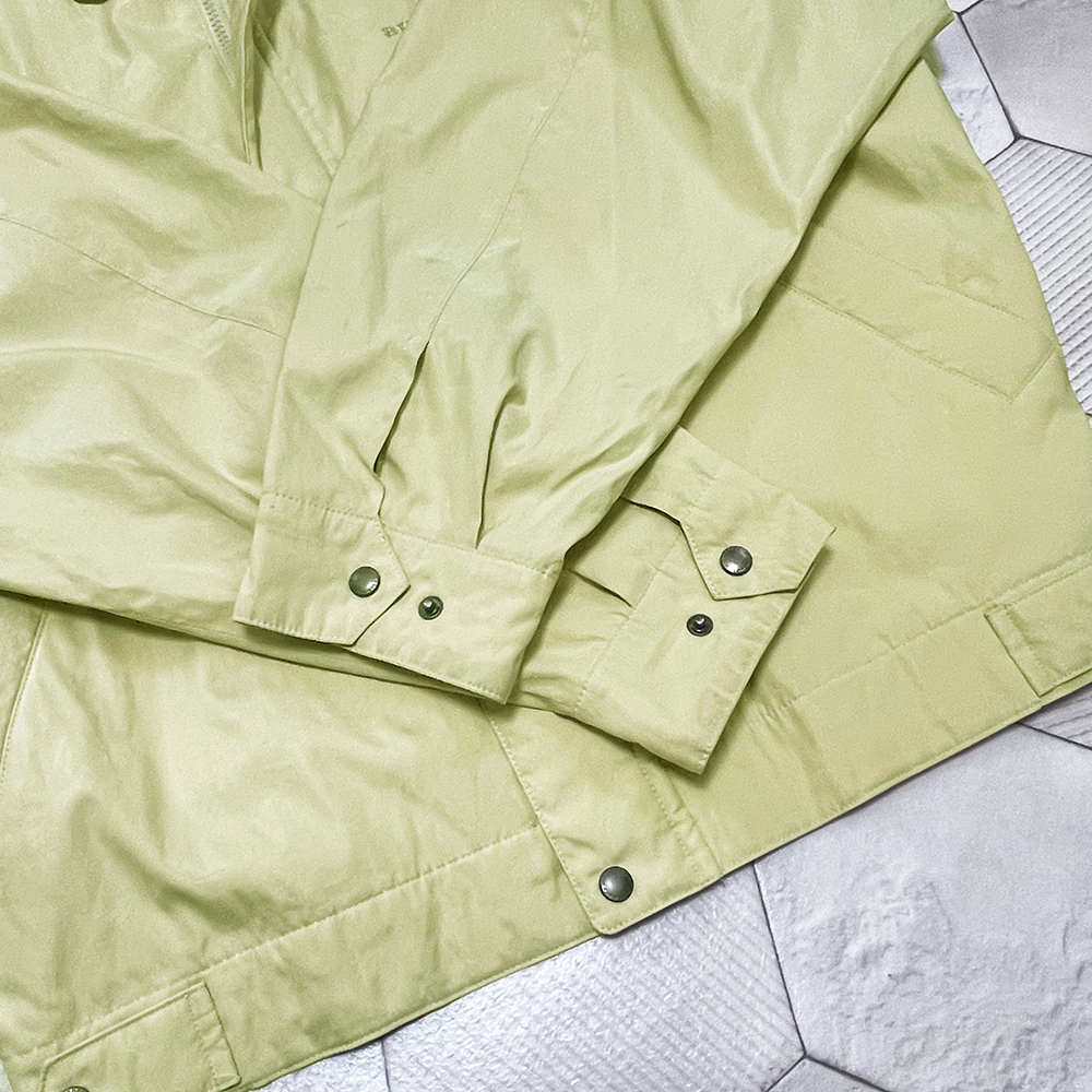 定価36 000円 三陽商会 バーバリー【BURBERRY GOLF】撥水・防風 定価36 000円 三陽商会 バーバリー【BURBERRY GOLF】撥水・防風