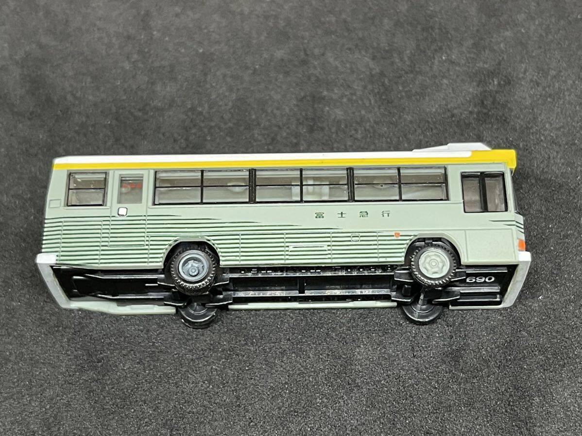 バスコレ6弾 日野RJ 富士急行 テールランプ加工 しょうちゃん on X: 