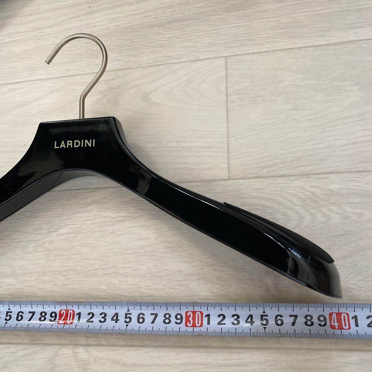 ラルディーニ ハンガー 6本 40 LARDINI ⑥|Yahoo!フリマ(旧 ラルディーニ ハンガー 6本 40 LARDINI ⑥|Yahoo!フリマ(旧