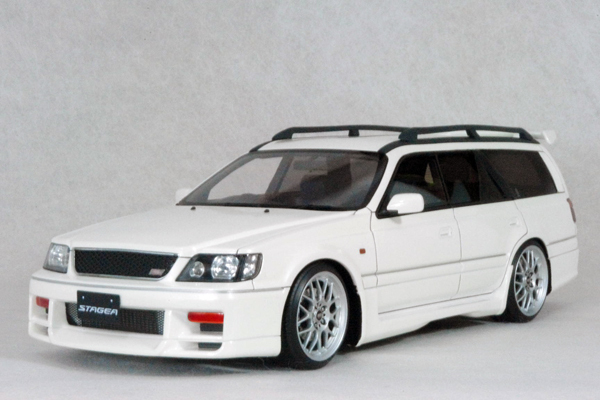 ● 1/18 ニッサン 〓 ステージア 260RS ( WGNC34 ) / パール ホワイト 〓 NISSAN ignition