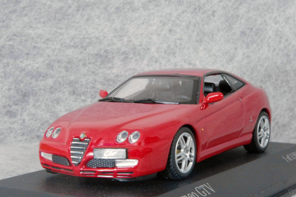 ● 1/43 アルファ ロメオ 〓 GTV / 2004年 レッド ( ロッソ アルファ ) 〓 Alfa Romeo MINICHAMPS