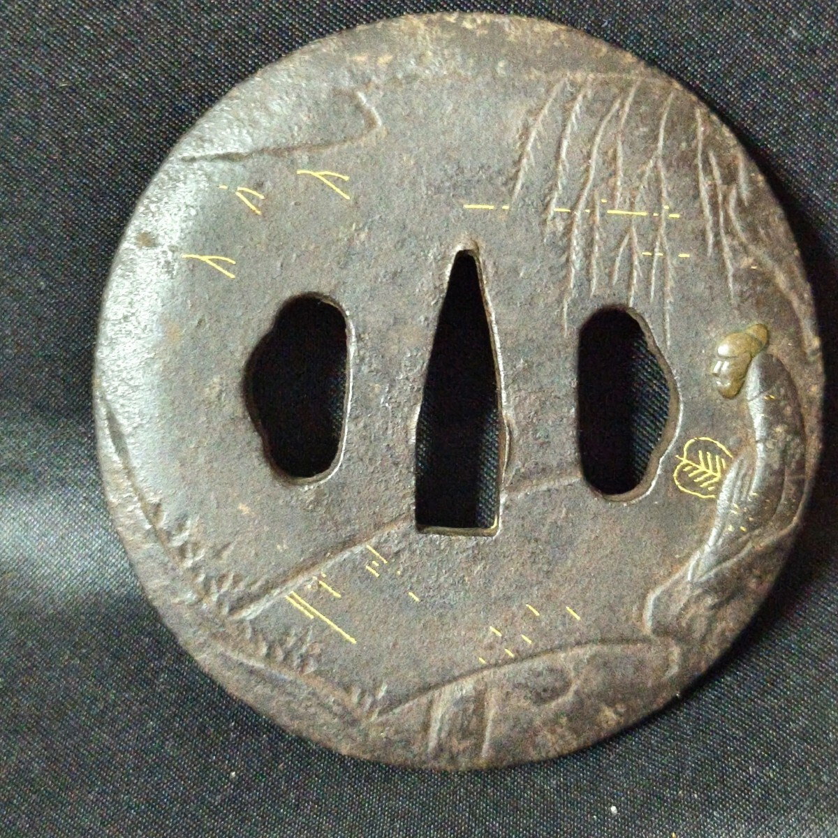 刀剣美術 日本刀鍔 鉄地つば 釣り翁図 金象嵌 無銘 幕末骨董 刀剣美術 日本刀鍔 鉄地つば 釣り翁図 金象嵌 無銘 幕末骨董