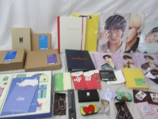 【同梱可】中古品 韓流 防弾少年団 BTS ジョングク ジェイホープ テテ 他 D-DAY CALENDAR 2021 うちわ ビジュアルボ