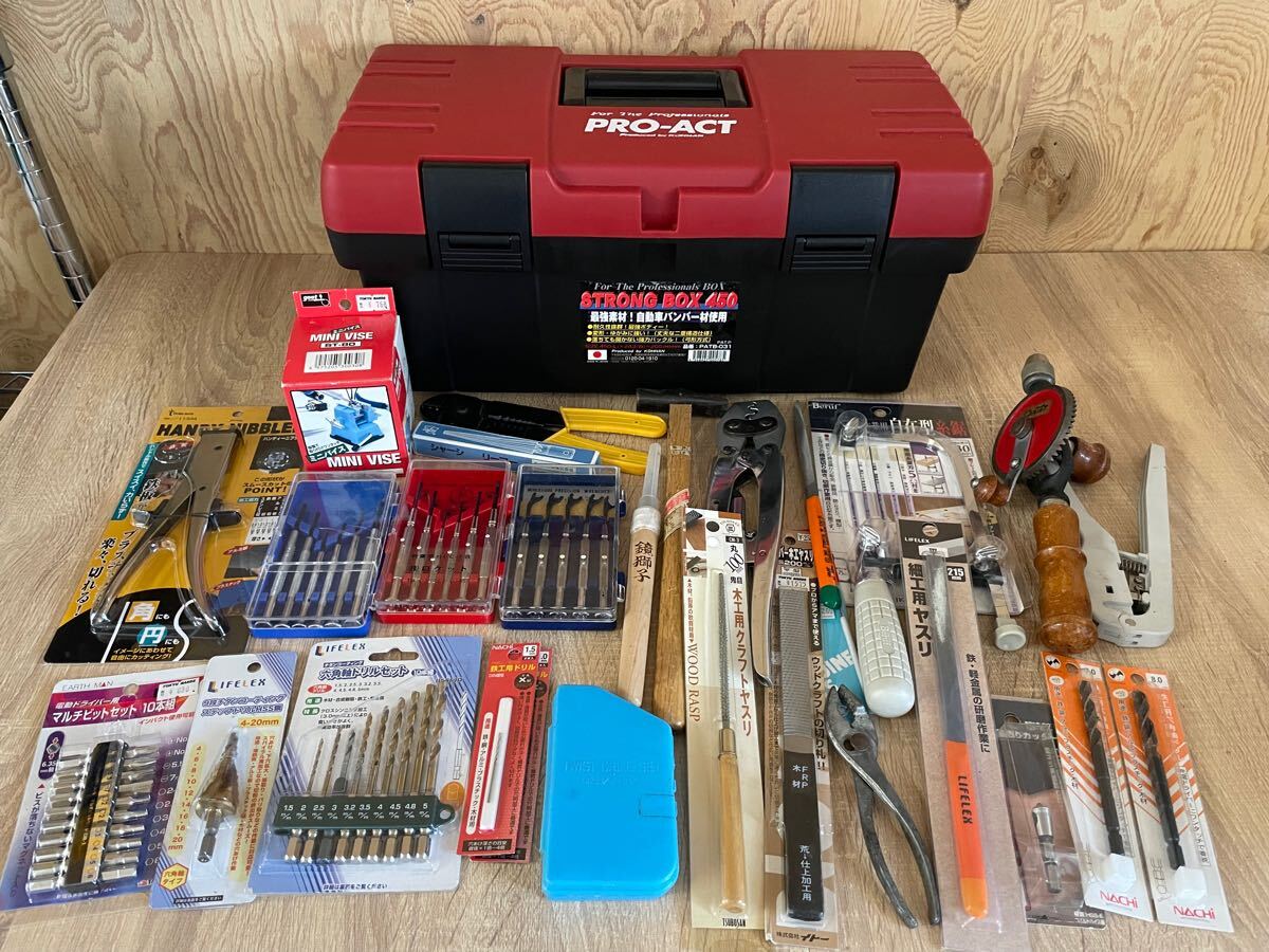 ハンド工具 まとめ売り ハンドツール ハンディーニブラー 糸鋸 ハンマー ヤスリ ドリル 道具 工具箱セット 大量まとめて DIY 中古品