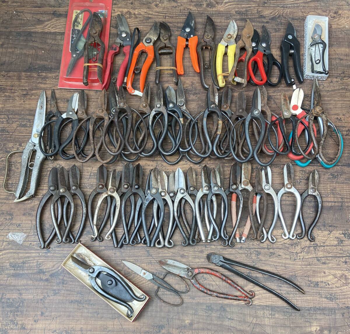 S-195◆1円◆約11kg 剪定ばさみまとめて 60本以上 生け花盆栽枝切り芽切り花鋏 ハサミ 銘入り銘無し 有次國重宗重他