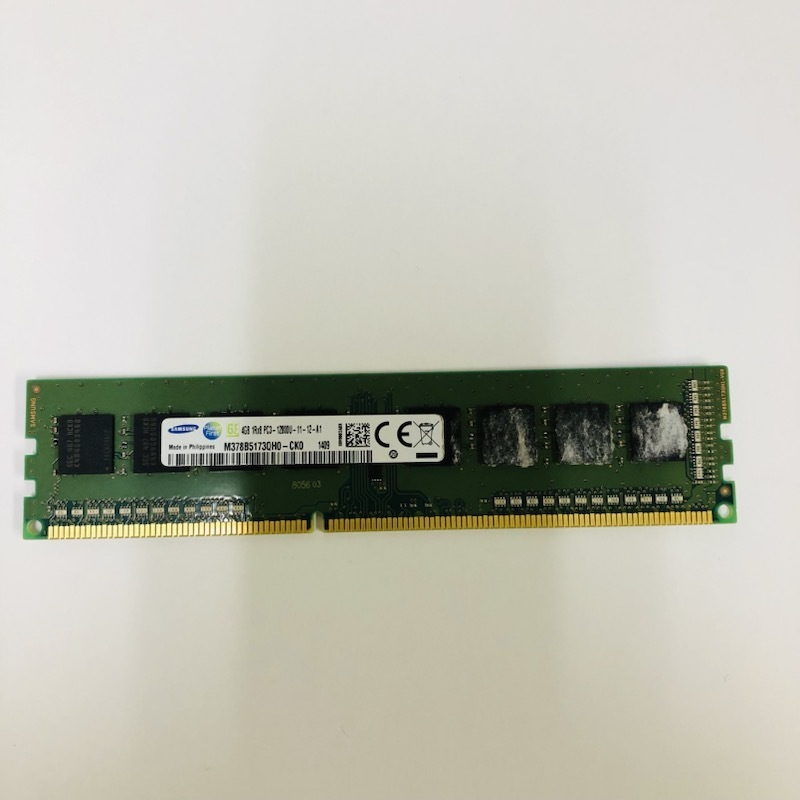 240Pin /PC3-12800U DDR3 / 4GB / デスクトップ用メモリ