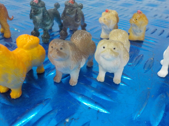 TIN●〇（２）犬　フィギュア　16匹　ミニ　わんぱくフレンドドッグ　6-10/14（か）_画像7