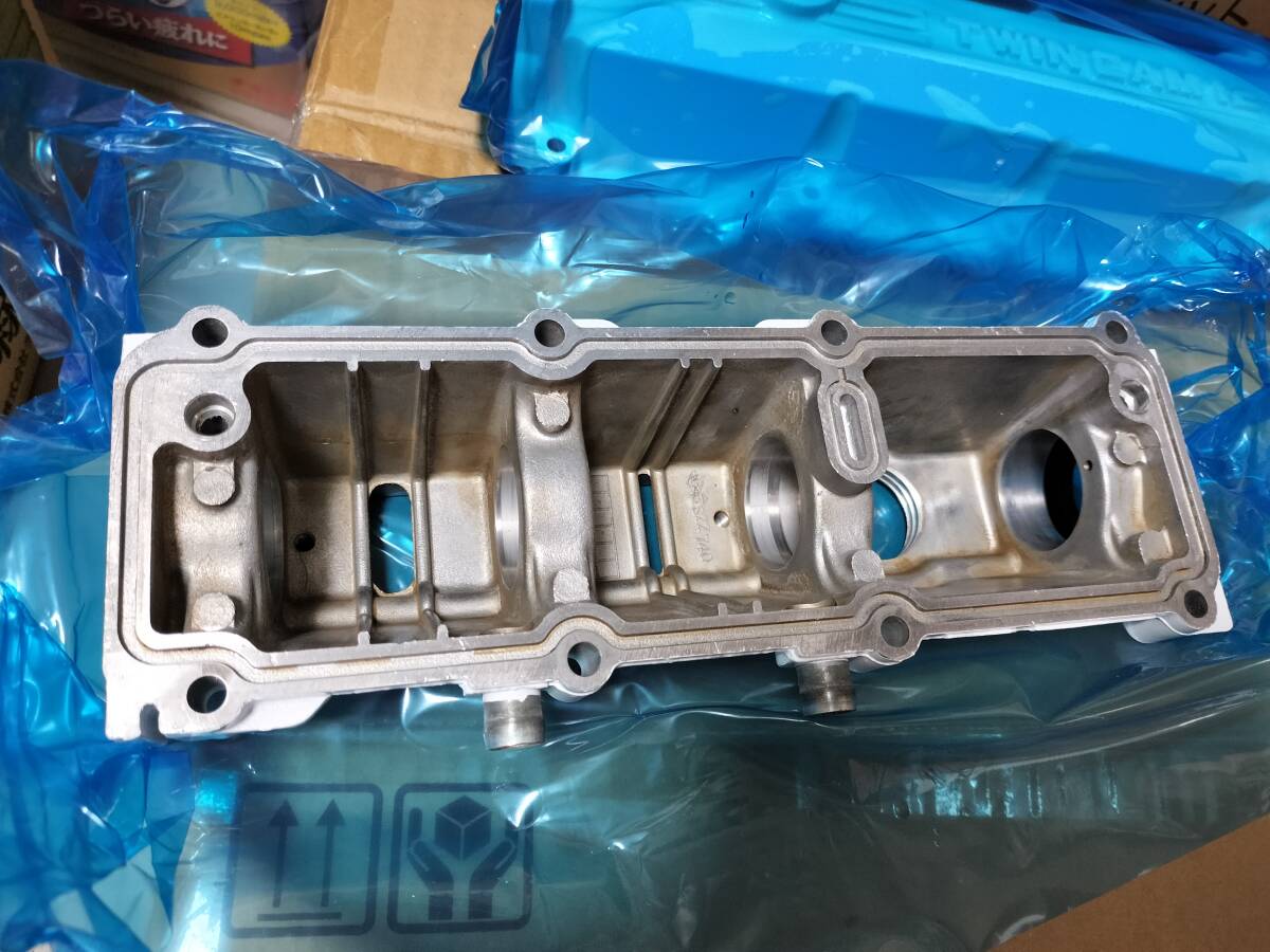 アルトワークス F6Aツインカム 純正 タペットカバー アルトワークス F6Aツインカム 純正 タペットカバー