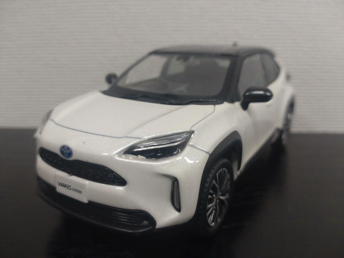 ■＃トヨタ＃ヤリスクロス＃ TOYOTA＃カラーサンプル＃ミニカー