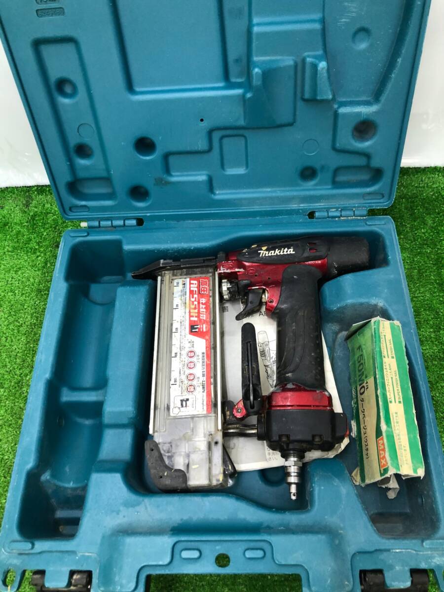 中古品】☆makita(マキタ) 高圧仕上釘打 赤 AF551H / ITBW1ZDYOHPG 中古品】☆makita(マキタ) 高圧仕上釘打 赤 AF551H / ITBW1ZDYOHPG