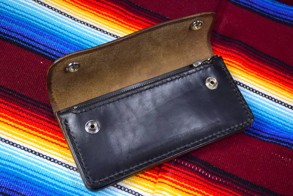 Leather works トラッカーウォレット ホースバット 馬革 黒 茶芯 Leather works トラッカーウォレット ホースバット 馬革 黒 茶芯