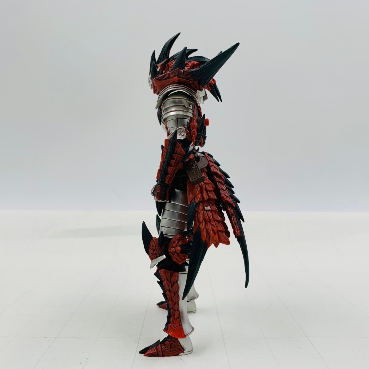 難あり中古品 千値練 モンスターハンター4 フル可動 アクション