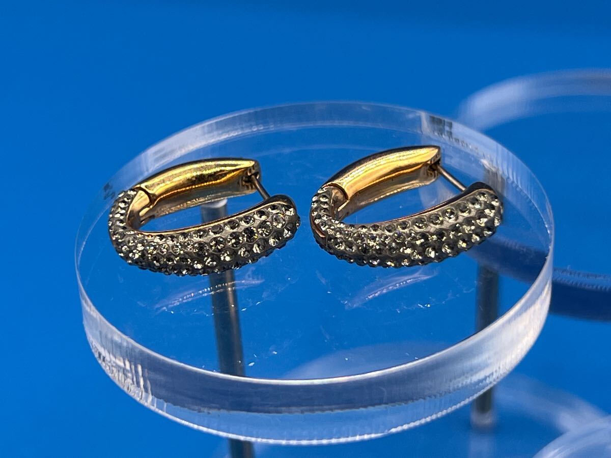 【used 箱なし】SWAROVSKI スワロフスキー ★ピアス★重量 6.4g ★サイズ 19×20mm