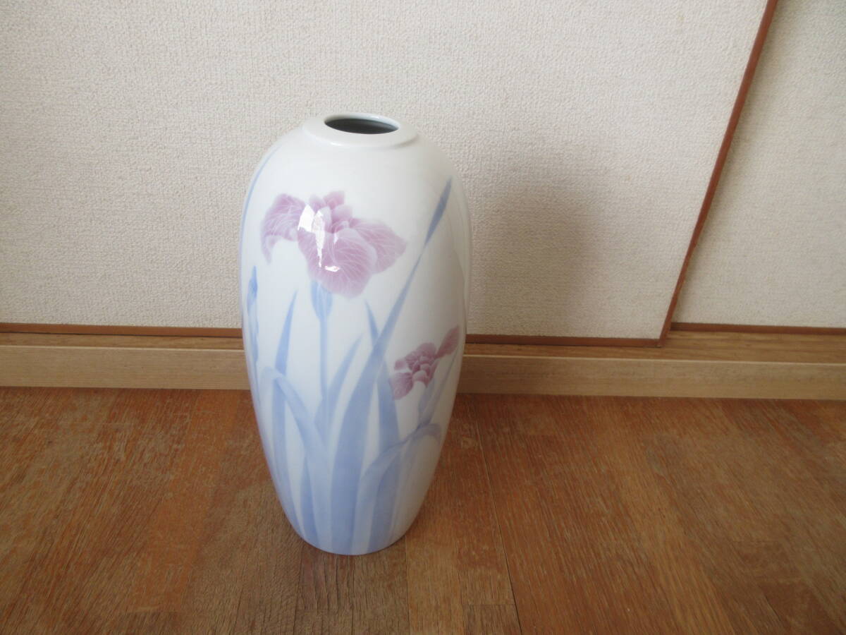 花瓶 深川製磁 菖蒲 オールド深川 Yahoo!オークション - 上品で清楚【深川製磁・菖蒲・花瓶