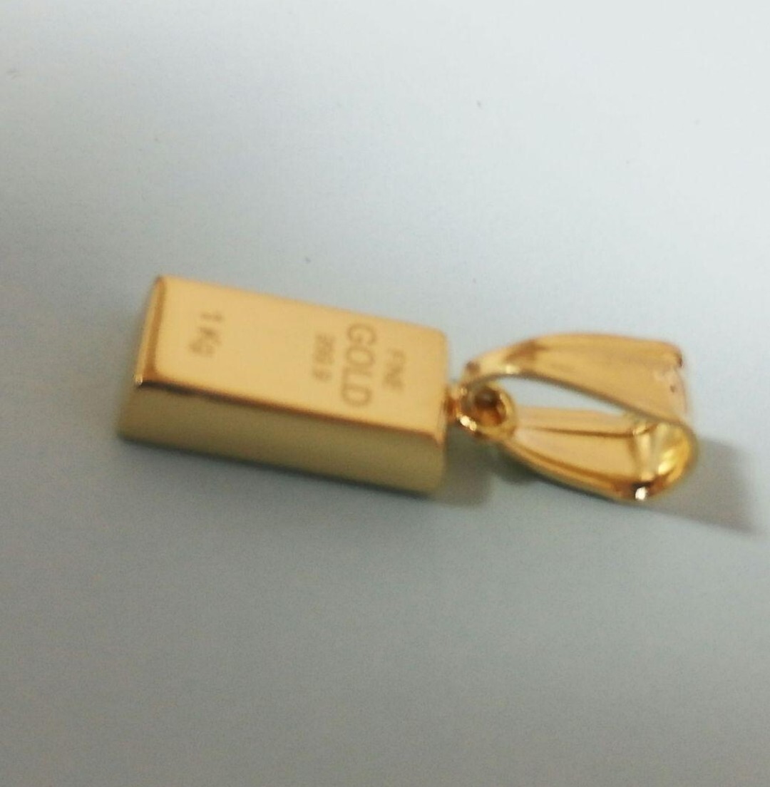 数量僅か】K18 18金 18k YG ゴールドバーモチーフ ペンダント 数量僅か】K18 18金 18k YG ゴールドバーモチーフ ペンダント