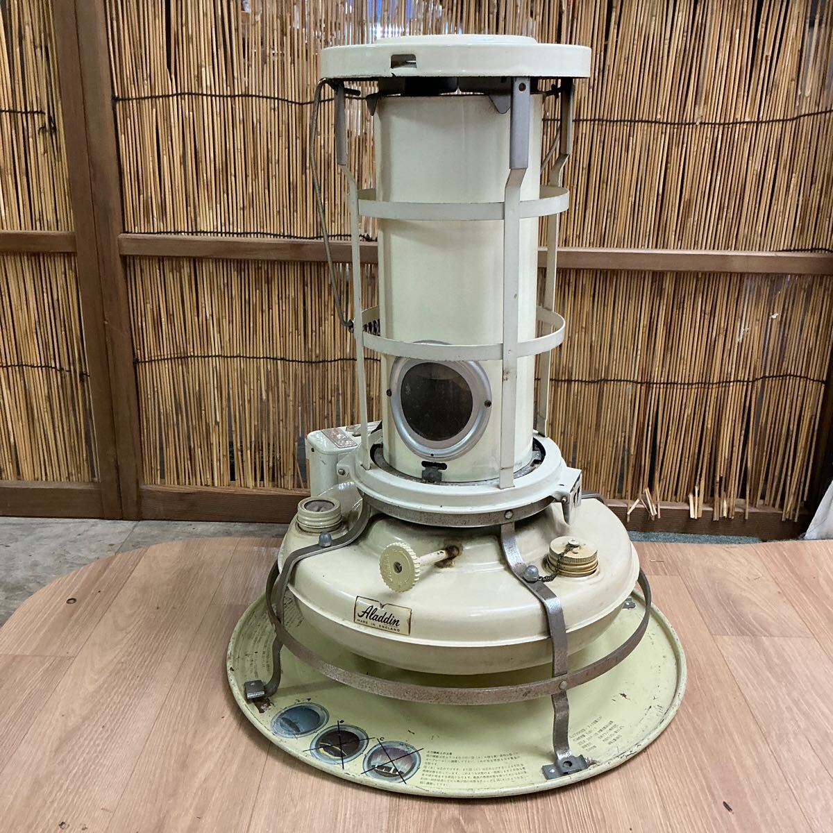 USED 滑り込ん 昭和レトロ 石油ストーブ フジカ ペット KSP-1型 USED 滑り込ん 昭和レトロ 石油ストーブ フジカ ペット KSP-1型