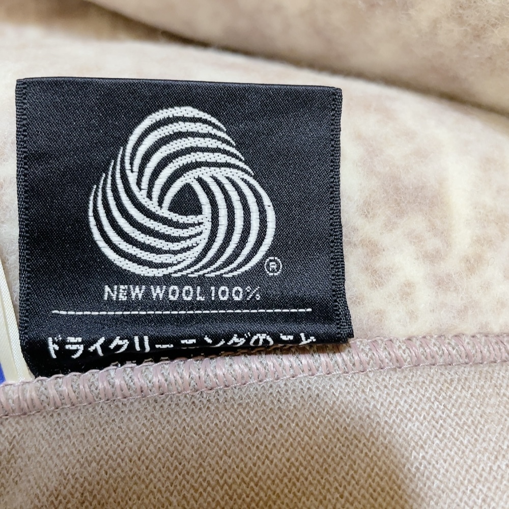 送料無料 即決 未使用 保管品 CELINE セリーヌ 毛布 純毛毛布 毛 送料無料 即決 未使用 保管品 CELINE セリーヌ 毛布 純毛毛布 毛