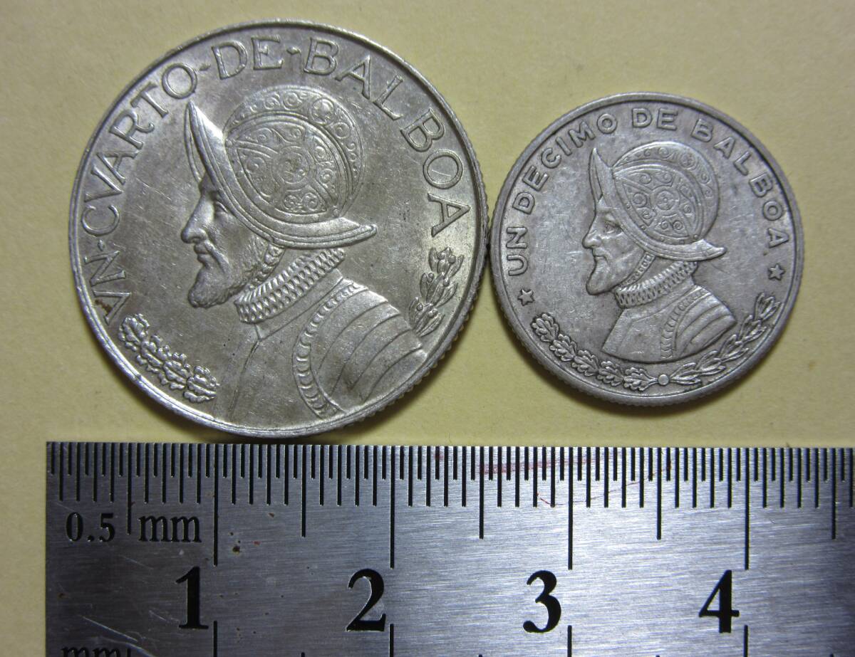 ２，パナマ　VN-CVARTO　ＢＡＬＢＯＡ・ＵＮ　ＤＥＣＩＭＯ銀貨　１９６２・６１年　２枚　８，８２ｇ