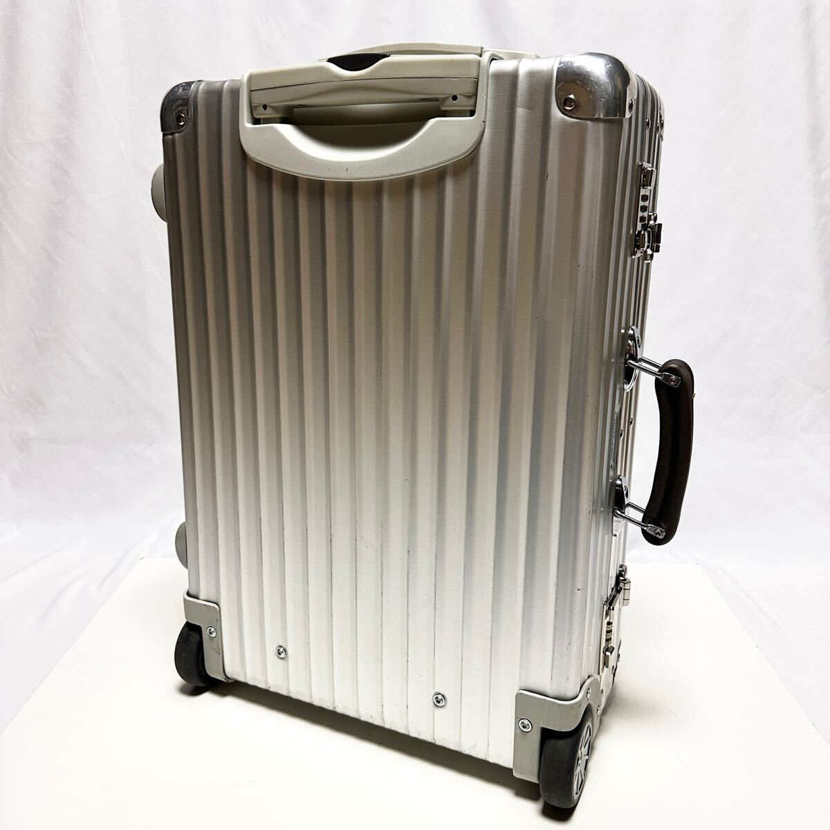 RIMOWA Classic Cabin S Silver Suit Case 33L | eBay RIMOWA Classic Cabin S Silver Suit Case 33L | eBay