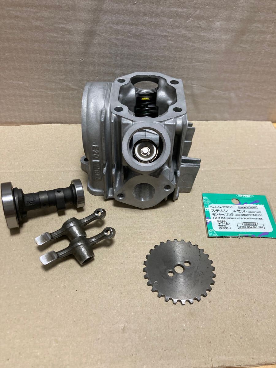 E20 モンキー 12V シリンダーヘッド ポート 拡大 ハイカム 強化 E20 モンキー 12V シリンダーヘッド ポート 拡大 ハイカム 強化