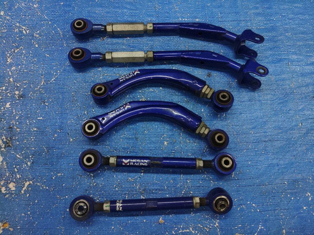 BH5　レガシー　MEGAN　RACING　Rアーム類セット　EJ208DWEBW　TY754VBDAA　メーガンレーシング