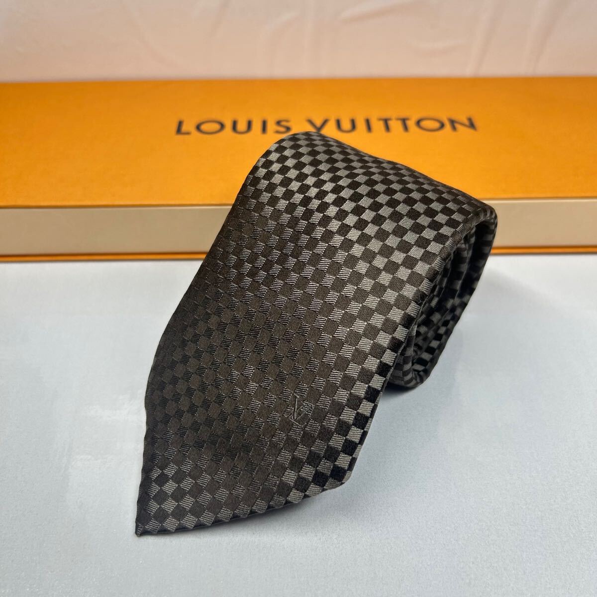 楽天市場】【アパレル】LOUIS VUITTON ルイ ヴィトン ダミエ 楽天市場】【アパレル】LOUIS VUITTON ルイ ヴィトン ダミエ