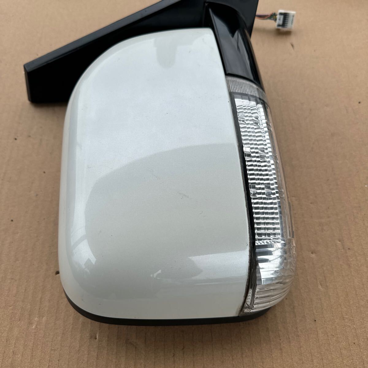  used Mitsubishi Delica D5 CV5W /CV2W /CV1W original door mirror side mirror right door mirror 7 pin has confirmed right side mirror (R-8)