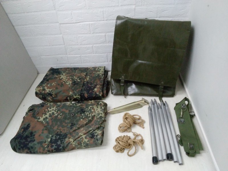 9520円 ハーフシェルター 2枚 軍幕 パップテント? ペグ ロープ 9520円 ハーフシェルター 2枚 軍幕 パップテント? ペグ ロープ