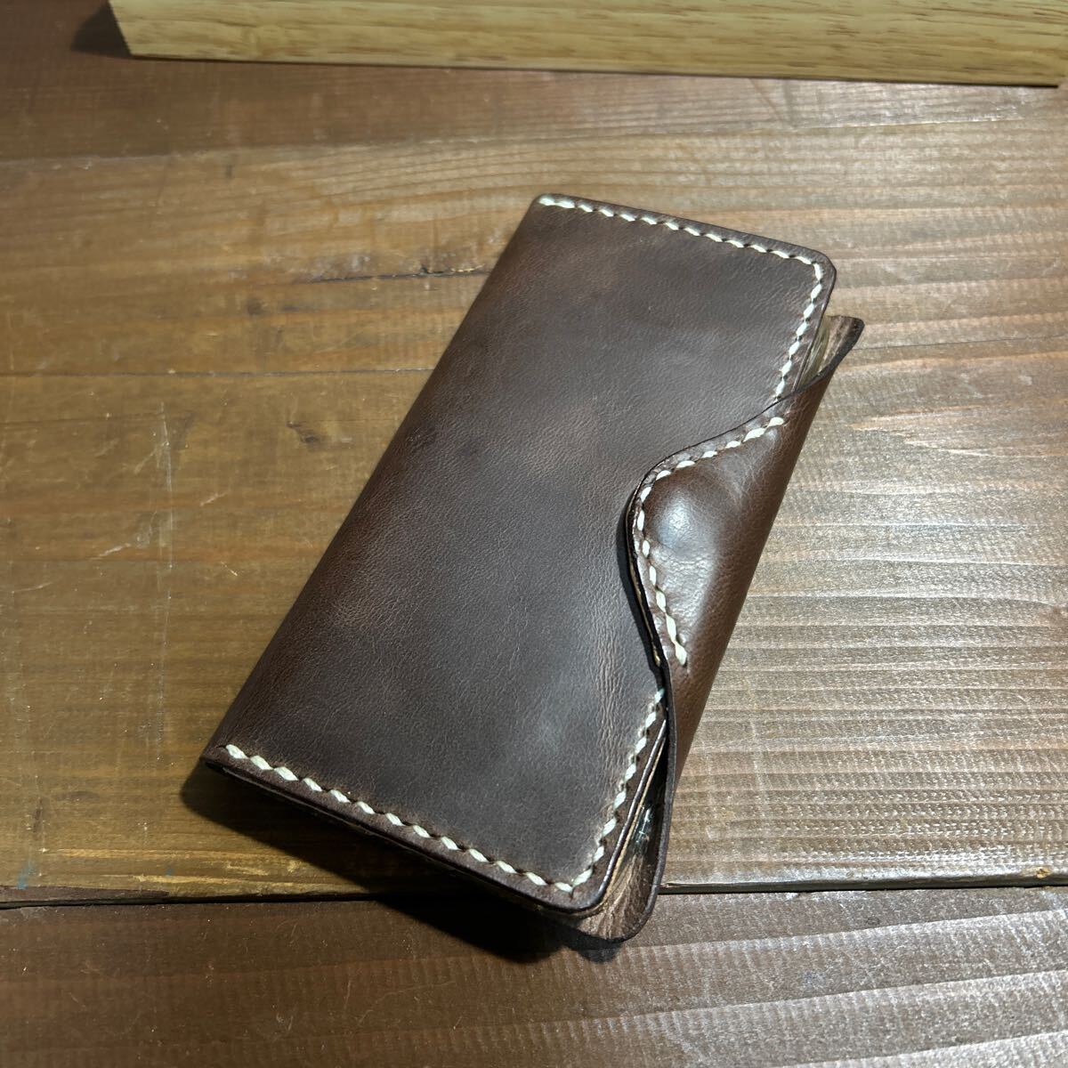 SIN レザー スマホケース ハンドメイド 革 手縫い 4 - iPhone XS用 SIN レザー スマホケース ハンドメイド 革 手縫い 4 - iPhone XS用