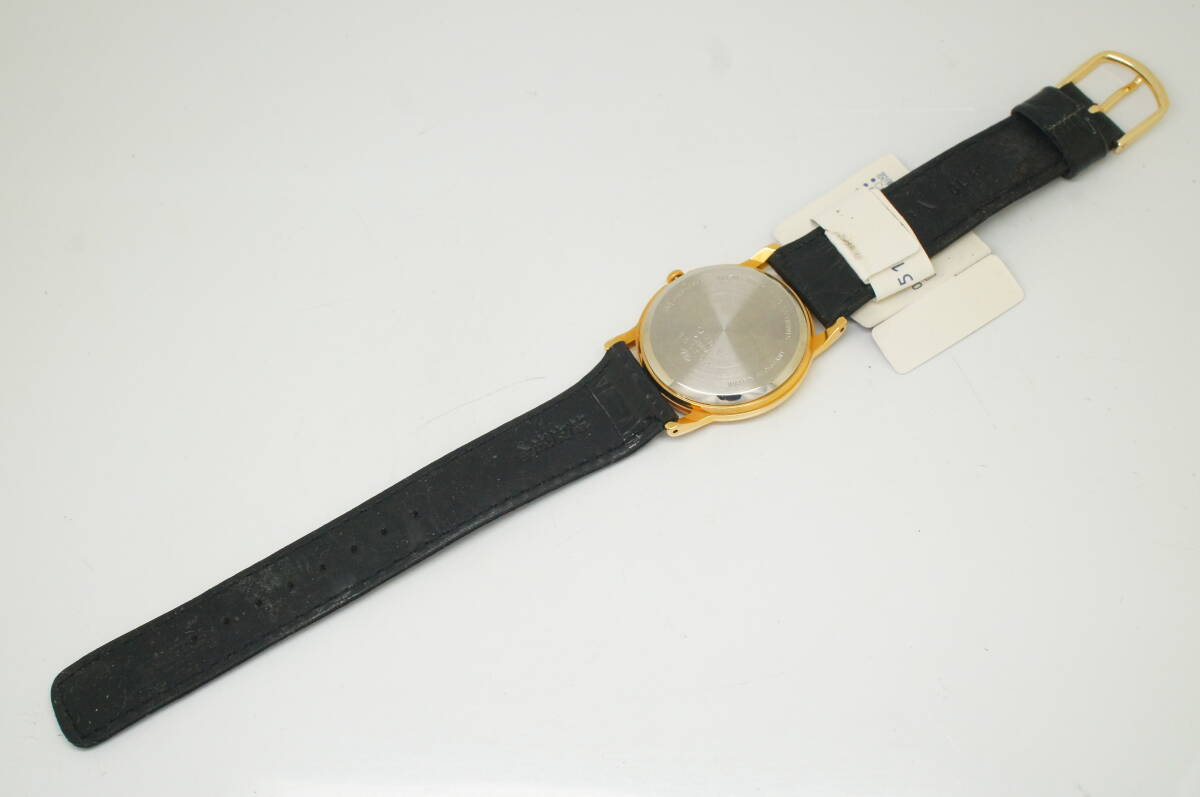 J53●作動(dòng)良好 未使用デッドストック SEIKO セイコー ALBA アルバ 白文字盤(pán) Y136-6A70 メンズ腕時(shí)計(jì) ゴールド金 お灑落 クォーツ