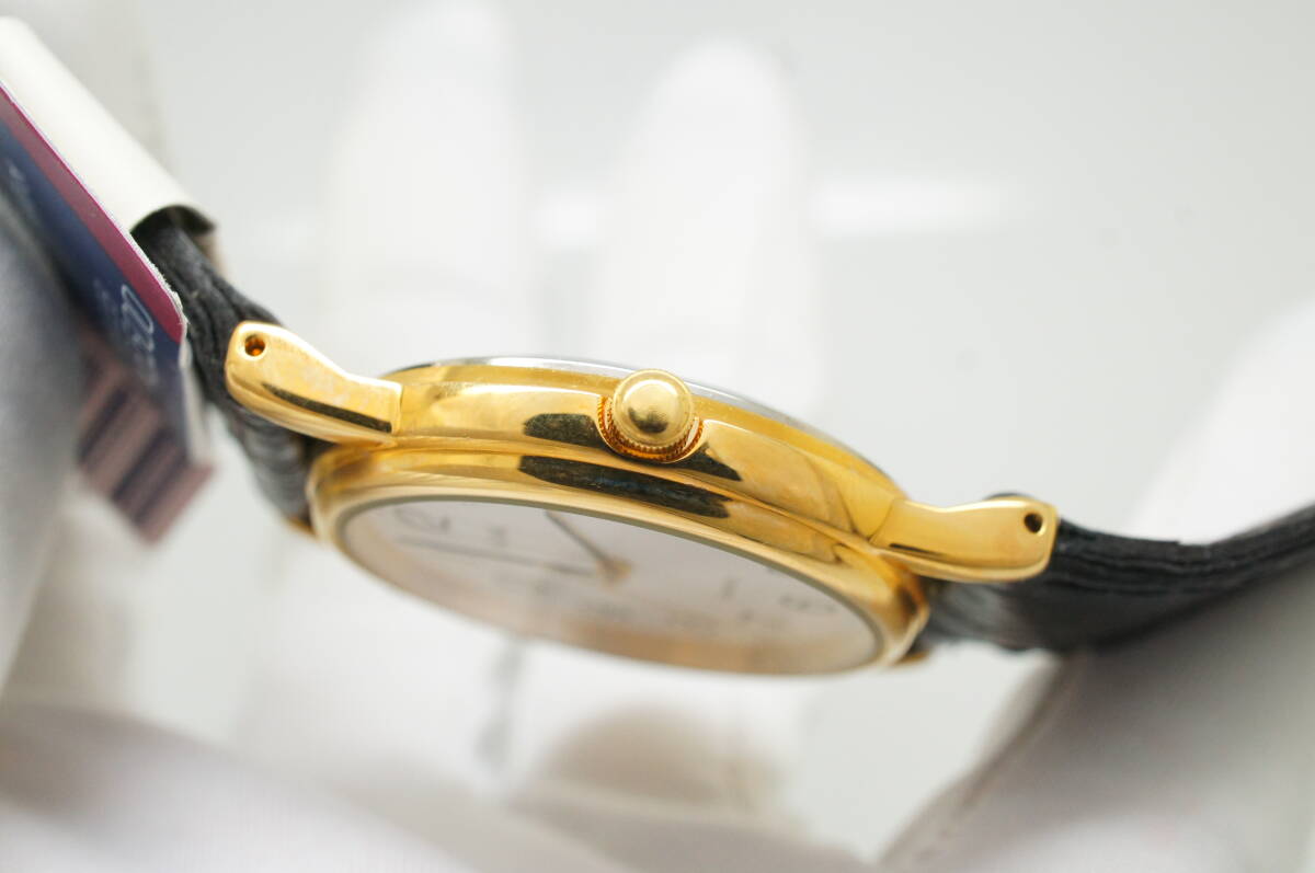 J53●作動(dòng)良好 未使用デッドストック SEIKO セイコー ALBA アルバ 白文字盤(pán) Y136-6A70 メンズ腕時(shí)計(jì) ゴールド金 お灑落 クォーツ