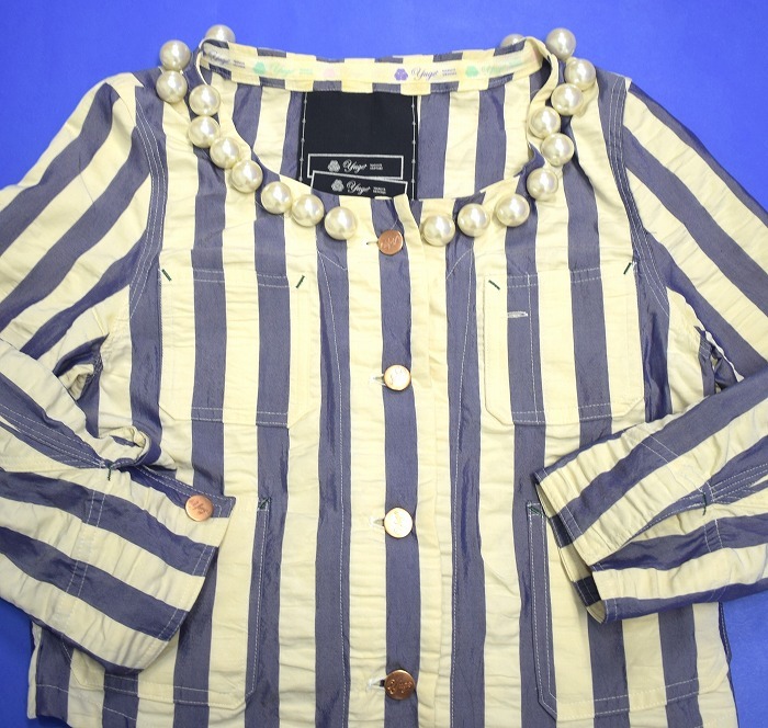 YUGE （ユージュ） シルク ストライプ ショート カバーオール ノーカラー ブルゾン ジャケット SILK 飾り パール ジレ _画像3