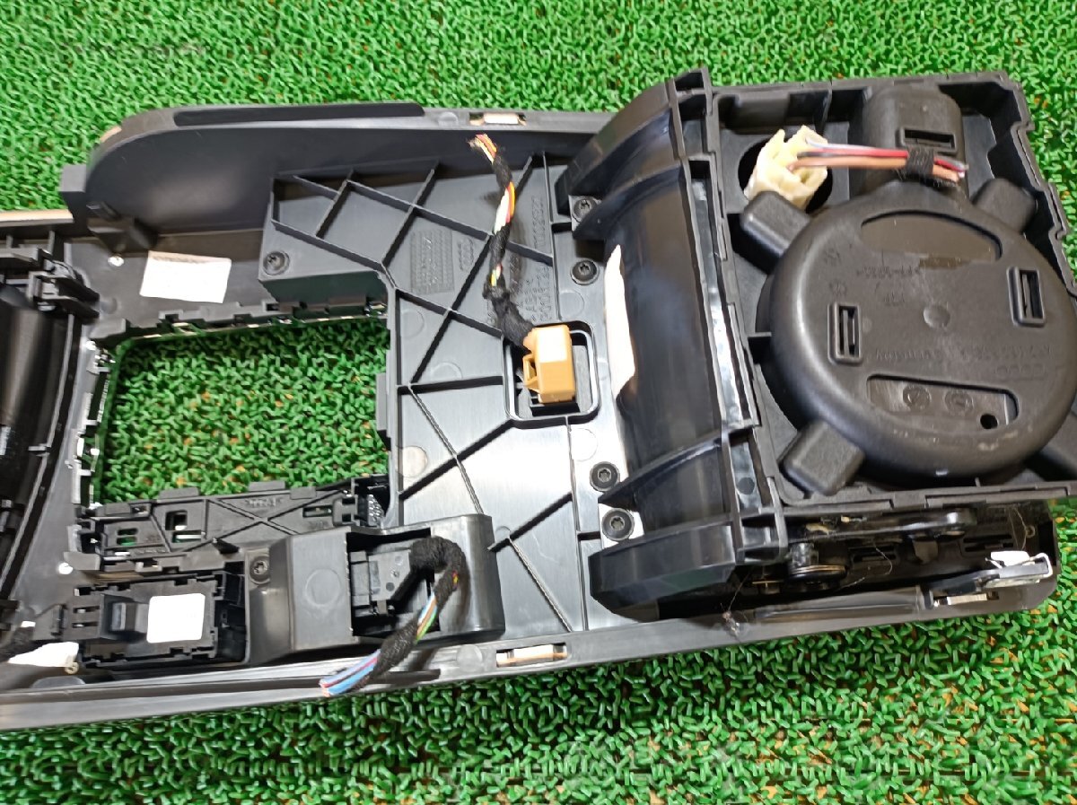 アウディ シフトパネル A6アバント ABA-4FBDXS, 2008 #hyj NSP182418
