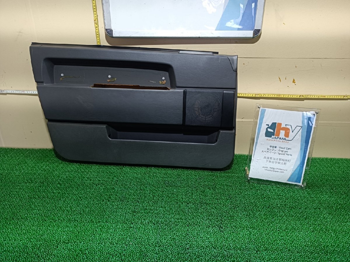 ボルボ 左 フロントドアトリム 940 エステート E-9B230W, 1998 #hyj NSP191541