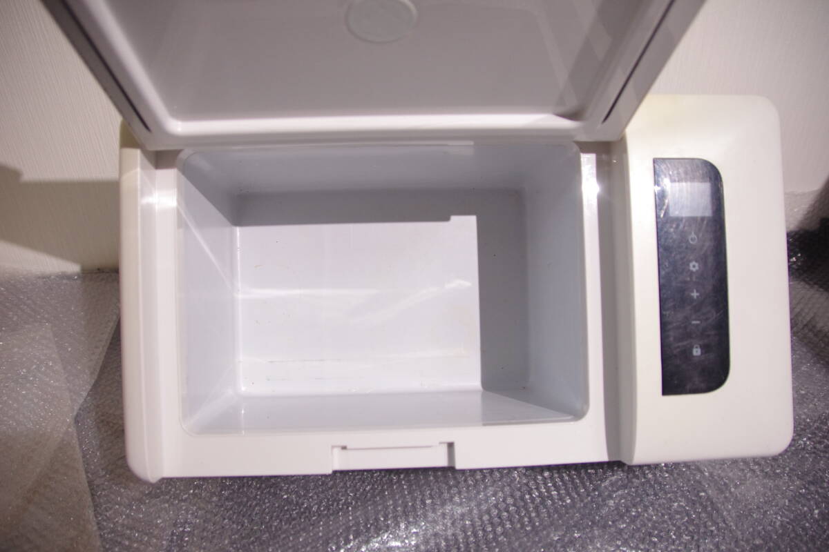VERSOS ベルソス 15L ポータブル 冷蔵庫 FCR-A01 車載対応 VERSOS ベルソス 15L ポータブル 冷蔵庫 FCR-A01 車載対応