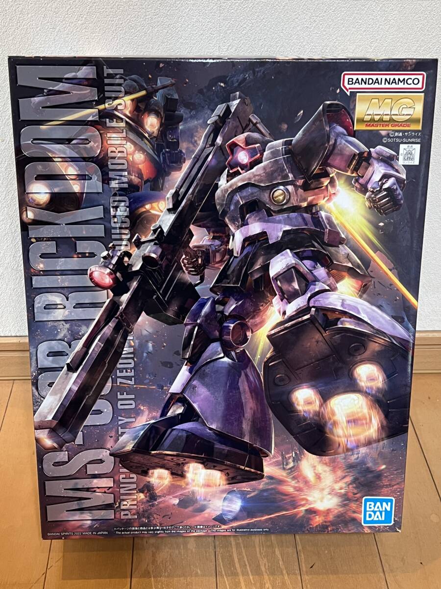 新品未開封 機動戦士ガンダム MG 1/100 MS-09R リック・ドム