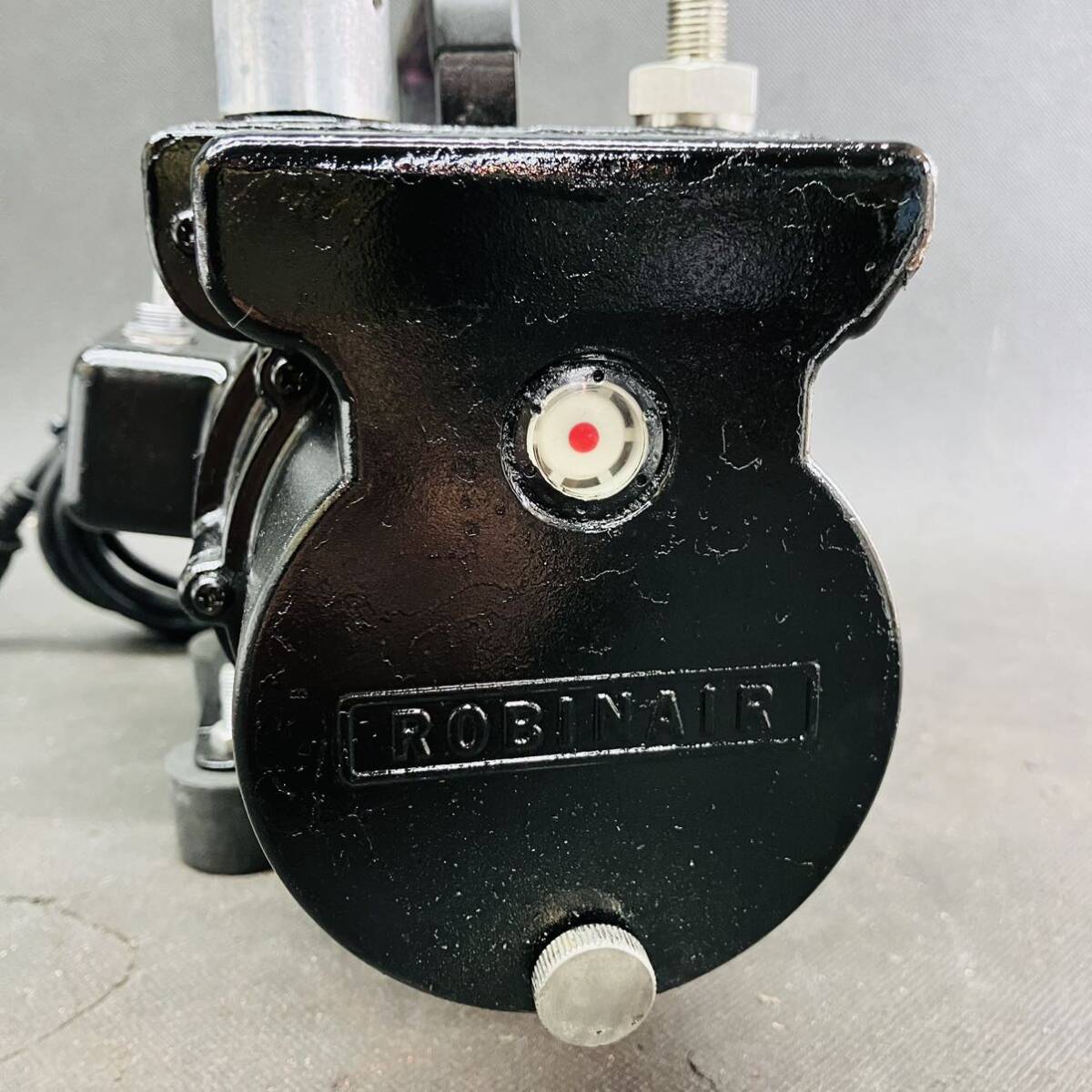 SPX ROBINAIR ロビネア真空ポンプ Vacu Master SPX ROBINAIR ロビネア真空ポンプ Vacu Master - メルカリ