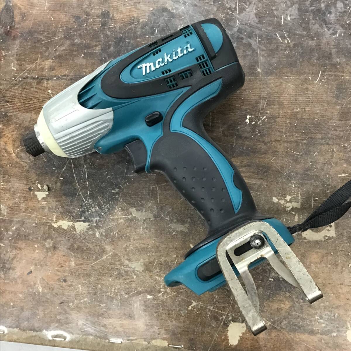 【中古品】☆マキタ(makita) コードレスソフトインパクトドライバー TS130DZ