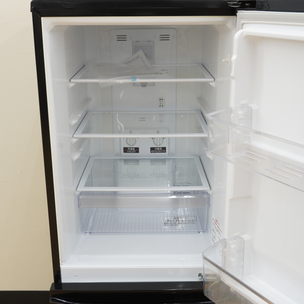 MITSUBISHI ミツビシ 冷蔵庫 146L 2ドア MR-P15D-B Amazon.co.jp: MR-P15D-B(サファイアブラック) Pシリ-ズ 2ドア