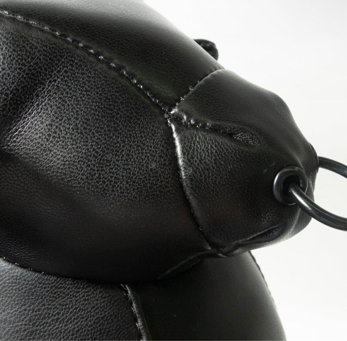 レア 廃盤 ZARA ザラ オックスシェイプ 牛型 ショルダーバッグ レア 廃盤 ZARA ザラ オックスシェイプ 牛型 ショルダーバッグ