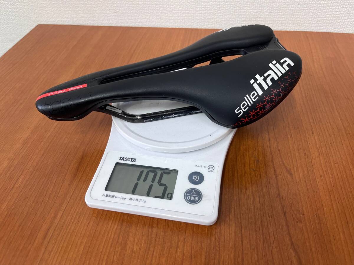 ■K17■美品■selle ITALIA サドル FLITE BOOST PRO TEAM KIT CARBONIO SUPERFLOW プロチーム キットカルボニオ スーパーフロー 175g■■