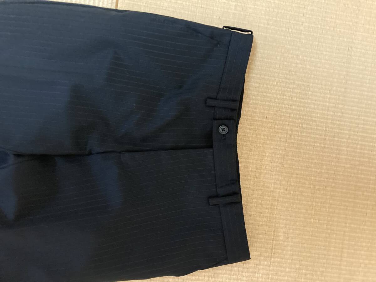 COMME CA MEN (コムサメン) スーツ(黒縦縞) COMME CA MEN (コムサメン) スーツ(黒縦縞)