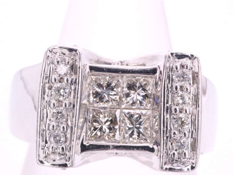 プリンセスカットダイヤ0.60ct ミステリーセッティング リング 14号強 K18WG ホワイトゴールド