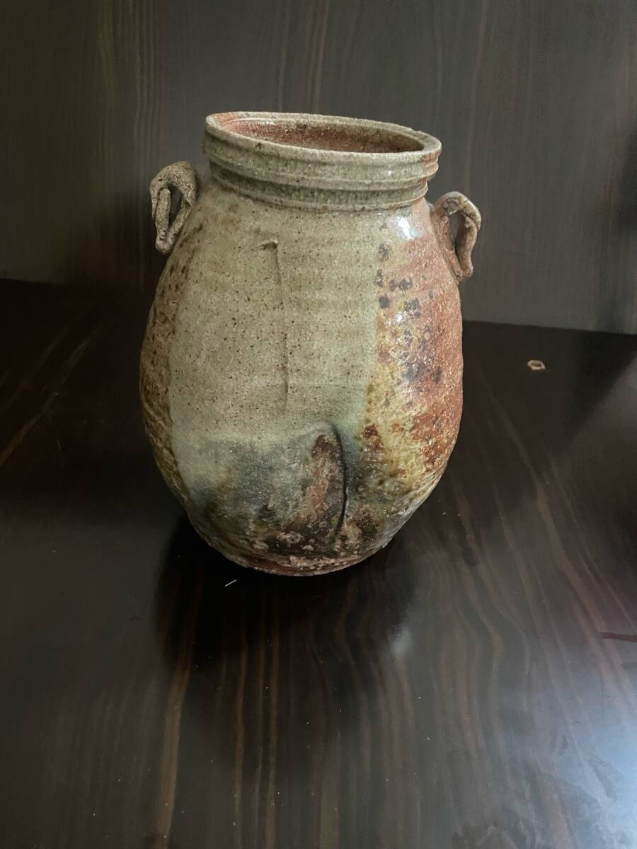 花瓶　ツボ　陶器