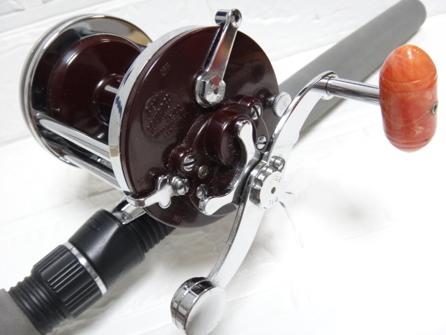 PENN SQUIDDER №140 遠投げ　両軸リール