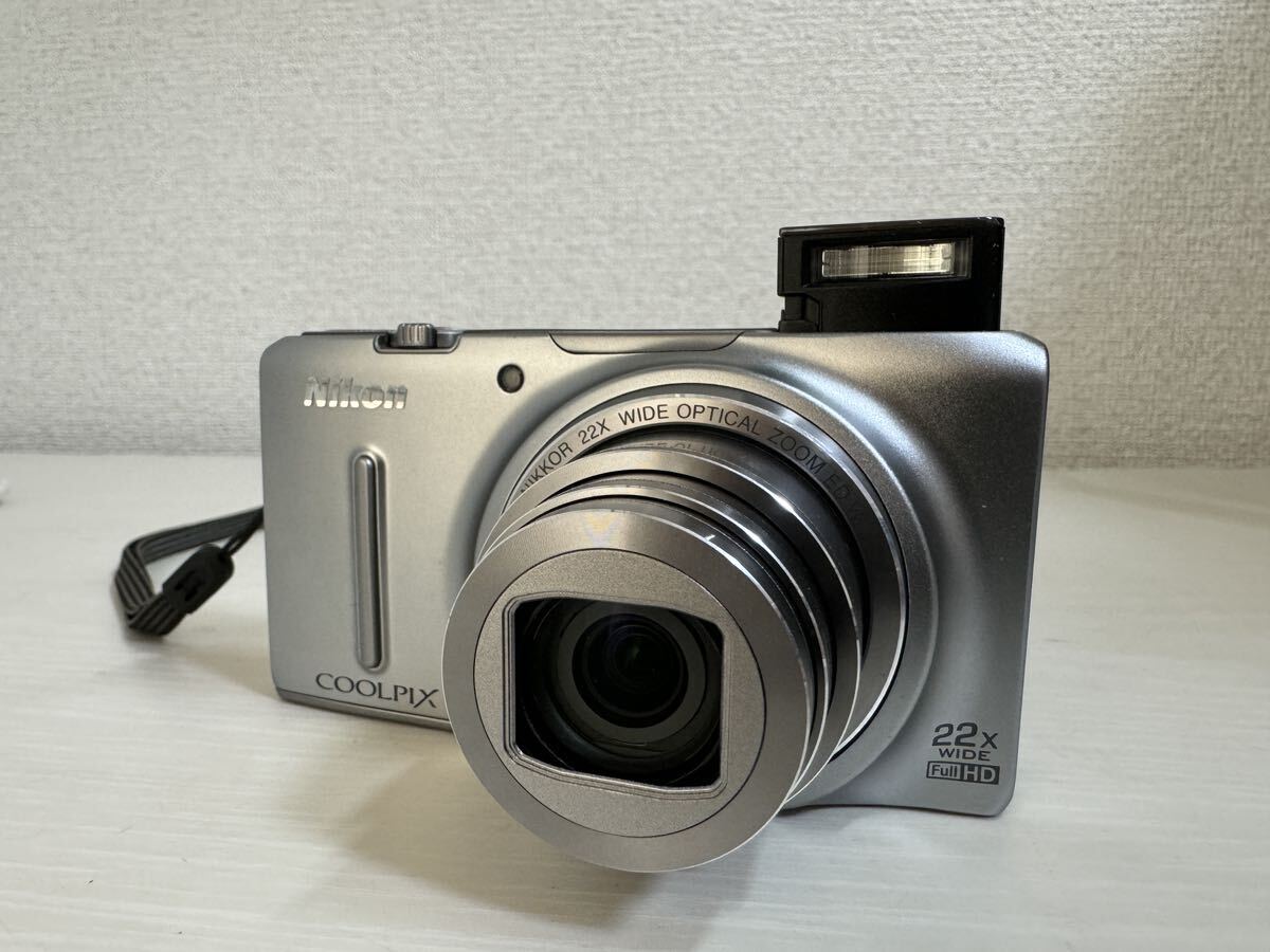 コンパクトデジタルカメラ コンデジ Nikon COOLPIX S9500 シルバー NIKKOR 22X WIDE 4.5-99.0mm 1:3.4-6.3 動作確認済み 