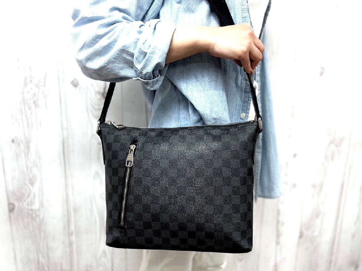 美品 ルイヴィトン ミック PM ダミエ グラフィット ショルダーバッグ 美品 ルイヴィトン ミック PM ダミエ グラフィット ショルダーバッグ