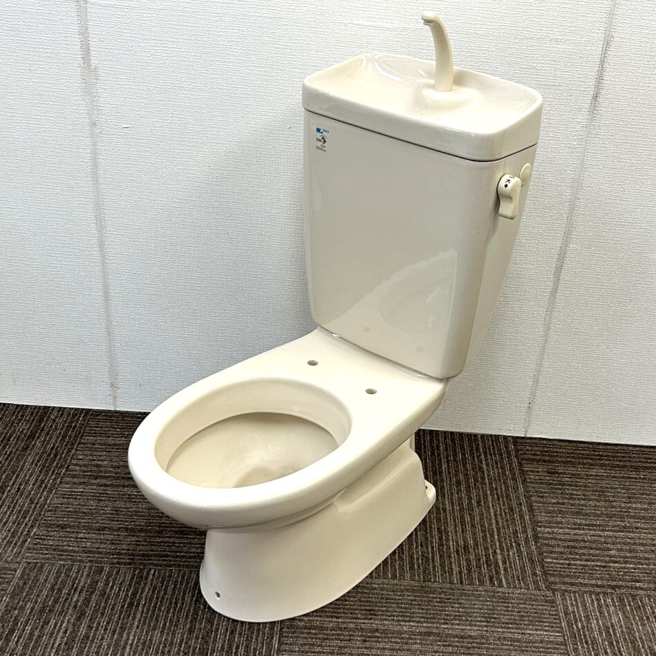 【中古】INAX (イナックス) トイレ便器(床下排水)☆洋式便器「C-110ST」とタンク「DT-3810」のセット☆#BU8(アイボリー)☆直接引取可