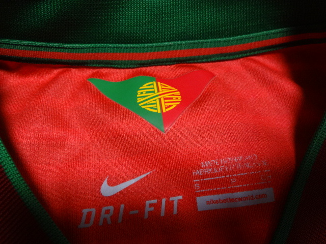 ポルトガル代表 正規品 ユニフォーム シャツ 2014/2015 ホーム Sサイズ 中古_画像9